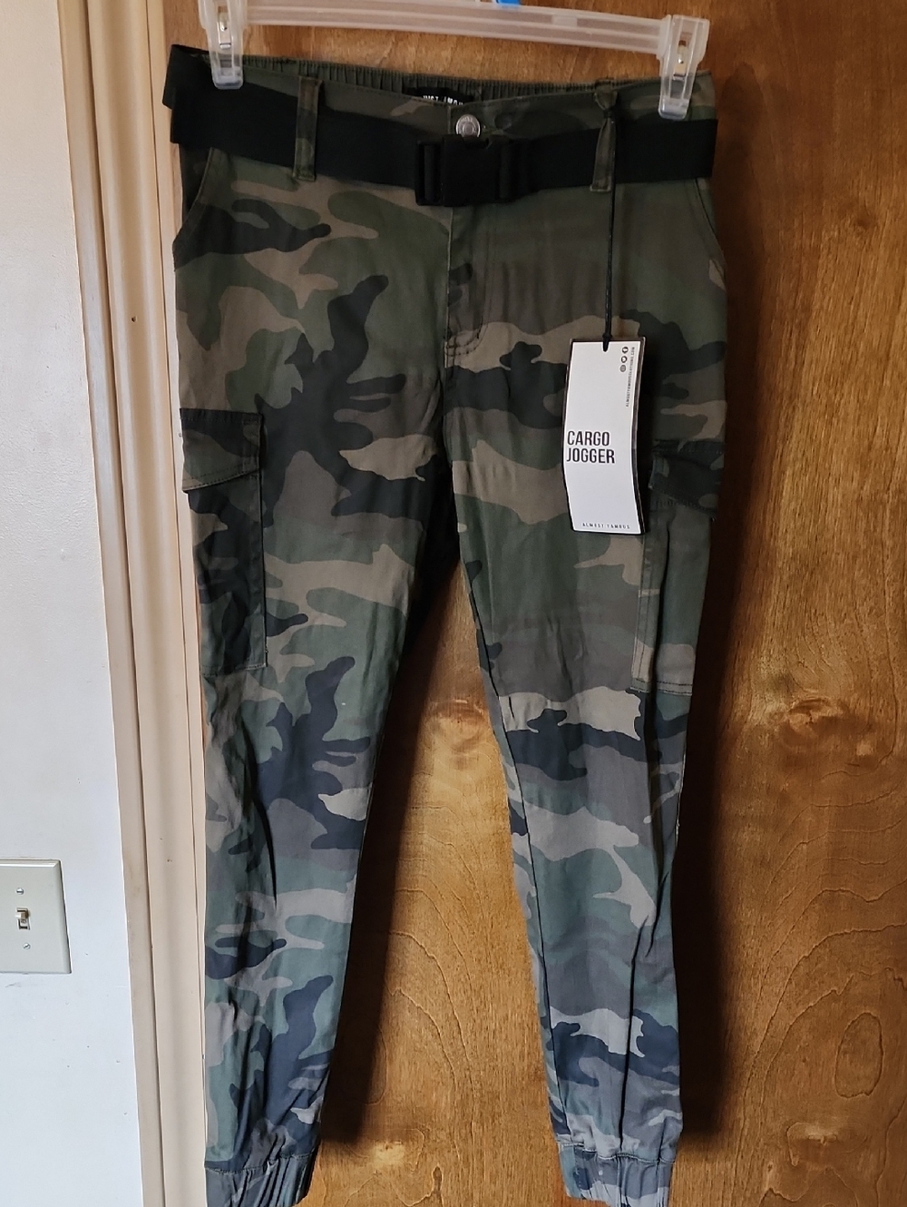 Almost Famous Women's Camo Cargo Jogger Pants NWT